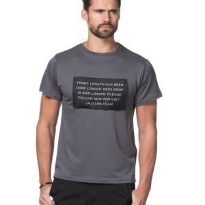 A.O CMS Tee MSM List Washed Black