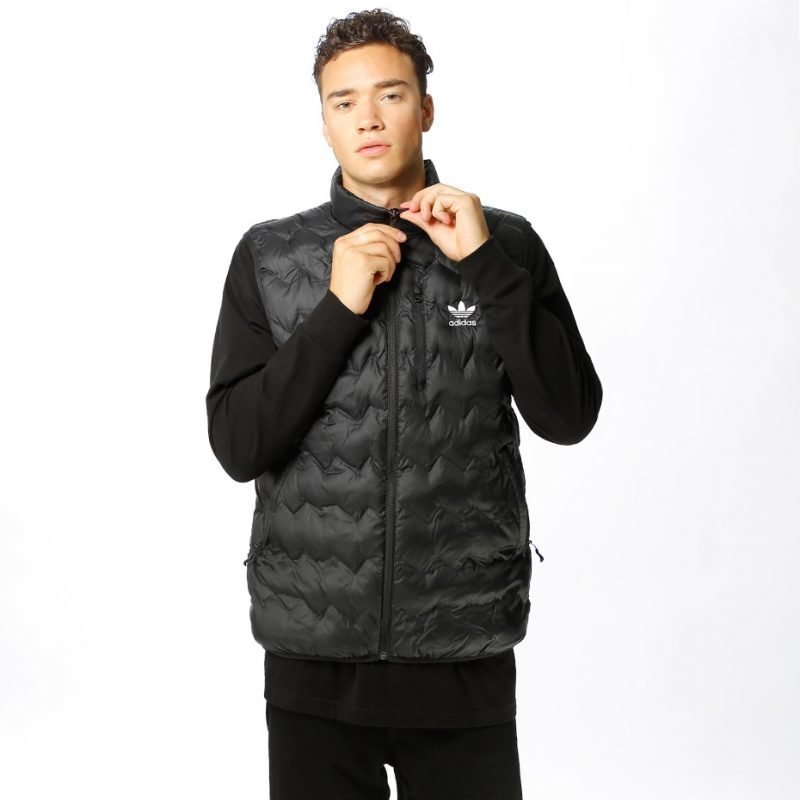 Adidas Serrated -liivi