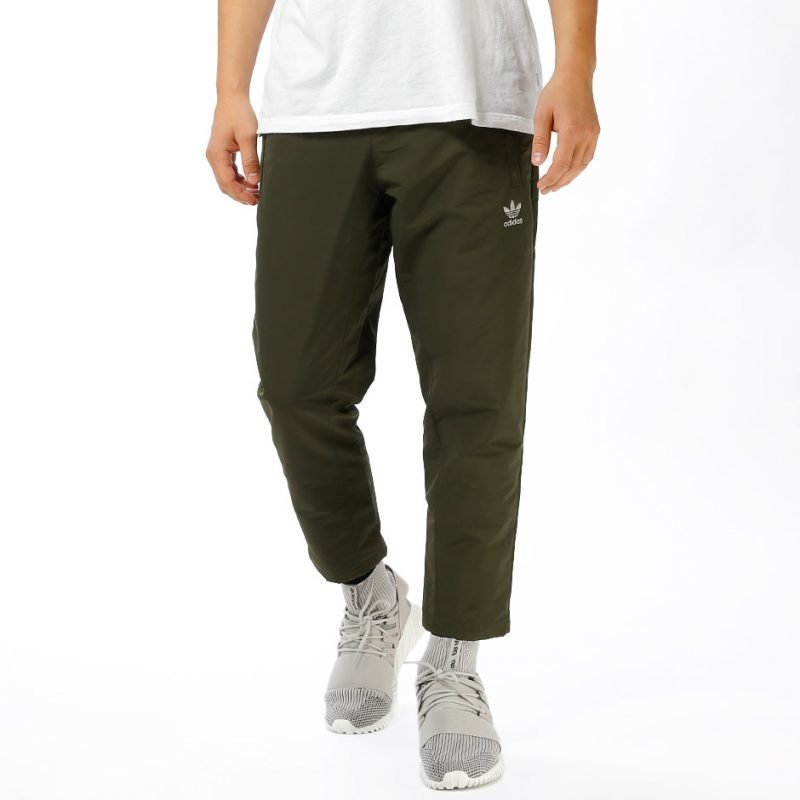 Adidas Woven Trackpant -housut