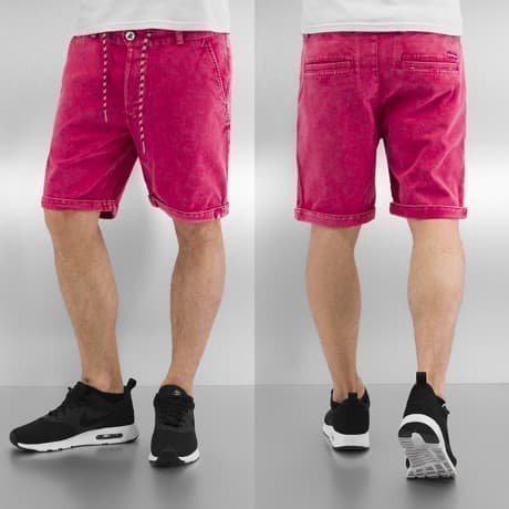 Alife & Kickin Shortsit Vaaleanpunainen