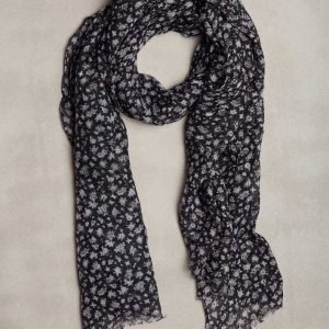 Amanda Christensen Single scarf Linen Kaulahuivi Navy