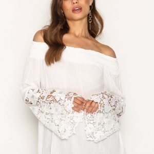 Ax Paris Bardot Lace Sleeve Top Pitkähihainen Paita Cream