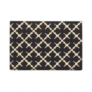 By Malene Birger Passikotelo