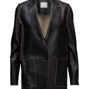 By Malene Birger Racelle nahkatakki