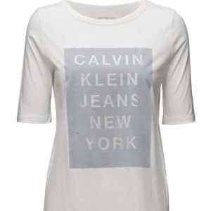 Calvin Klein Jeans Trix-3 Cn Straight Fit Tee Ms