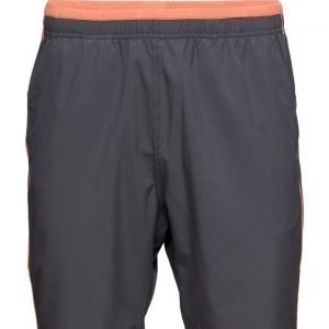 Casall M Linear Shorts treenishortsit