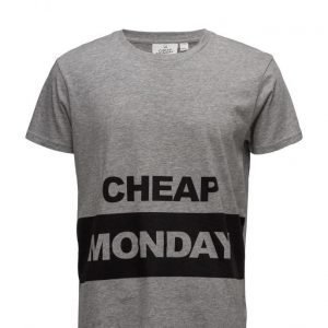 Cheap Monday Standard Tee Block Logo lyhythihainen t-paita