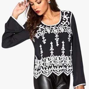 Chiara Forthi Hand Embroidered Blouse Black/White