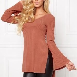 Chiara Forthi Side Split Sweater Soaked Raisins