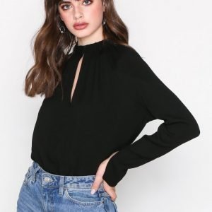 Dagmar Vera Blouse Arkipaita Black