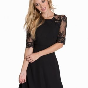 Elise Ryan Short Chiffon Lace Dress