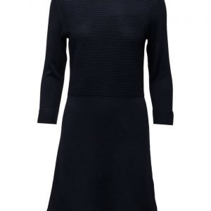 Esprit Casual Dresses Flat Knitted neulemekko