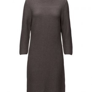 Esprit Casual Dresses Flat Knitted neulemekko