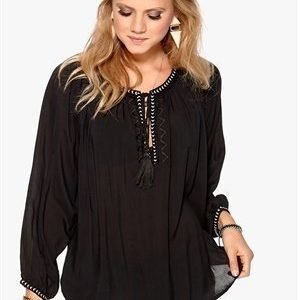 F.A.V Nice Tassle Blouse Black