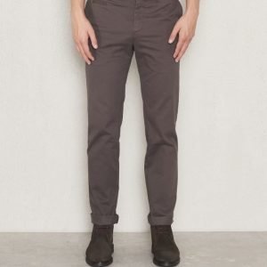 Filippa K Liam Heavy Cotton Chino Back Forest