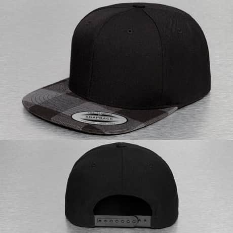 Flexfit Snapback Lippis Musta