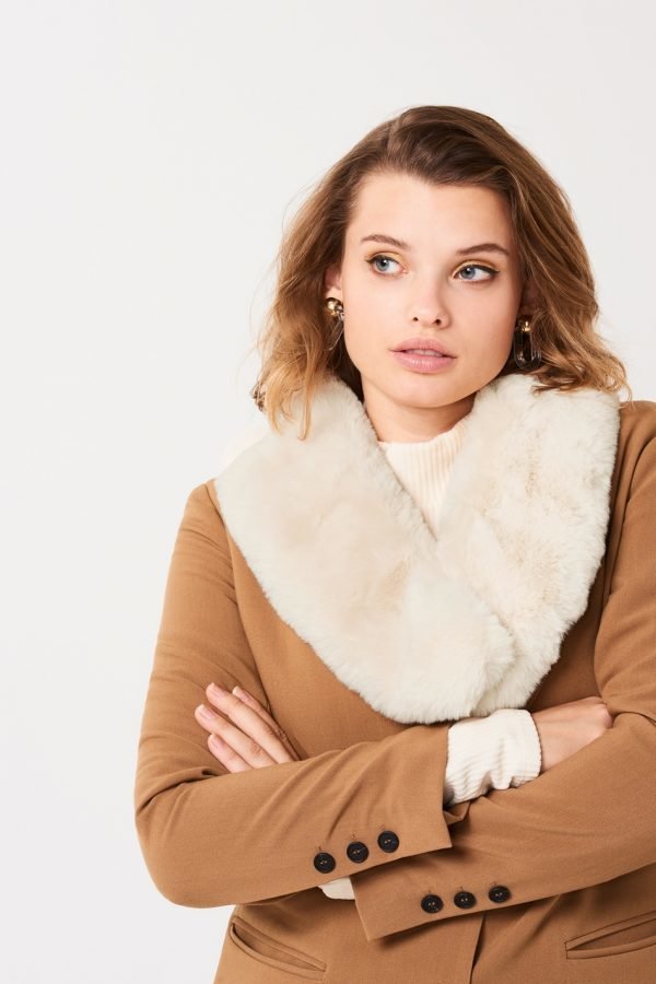 Gina Tricot Andrea Fur Collar Turkiskaulus Light Cream