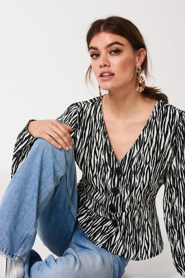 Gina Tricot Hanneli Button Down Blouse Pusero Zebra