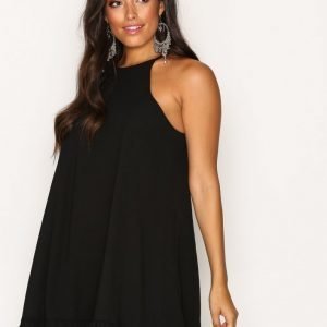 Glamorous Flounce Bottom Dress Loose Fit Mekko Black