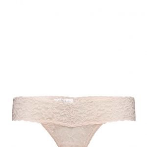 Hanky Panky Low Rise Thong Signature Lace stringit