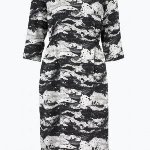 J.Lindeberg Dumia Mekko