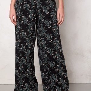 Jacqueline de Yong Beat It Loose PantBeat It Loose Pant Black FlowerBlack Flower