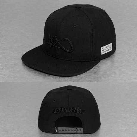 K1X Snapback Lippis Musta