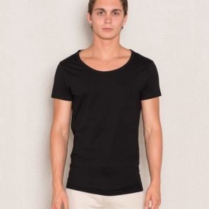 Kvarn Hans Tee Black