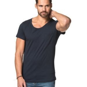 Kvarn Hans Tee Navy