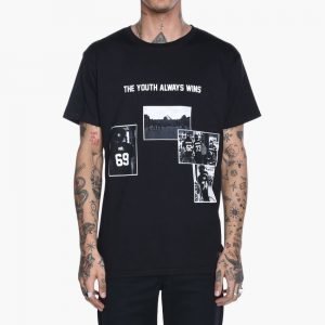 LES ARTISTS The Youth Always Win Tee