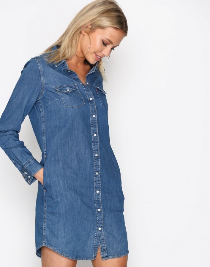 Levi's iconic western dress deals