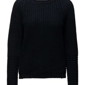 Maison Scotch Basic Pull With Shaped Sleeves. neulepusero