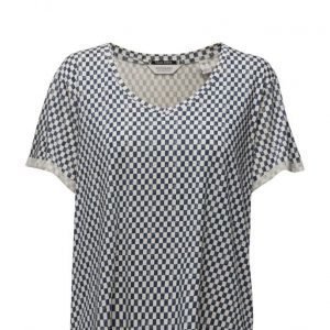 Maison Scotch Loose Fit Tee With Various Allover Prints.