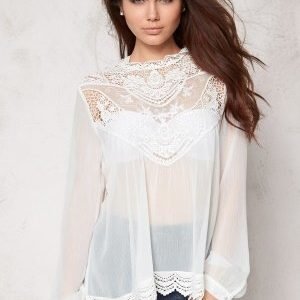 Make Way Colonie Top White