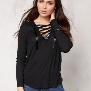 Make Way Selby Top Black