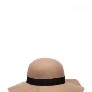 Mango Wool Hat