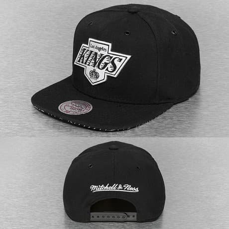 Mitchell & Ness Snapback Lippis Musta