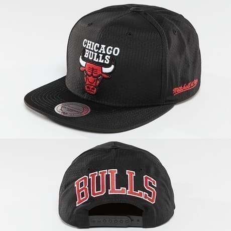 Mitchell & Ness Snapback Lippis Musta