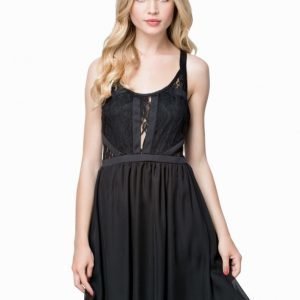 NLY Blush Lace Chiffon Dress Svart