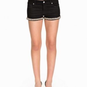 NLY ICONS Diamond Black Shorts