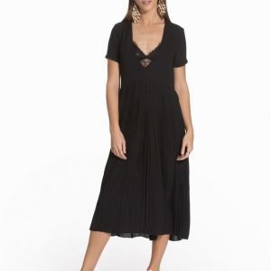 NLY Trend Behind The Pleats Dress