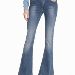 NLY Trend Perfect Flare Denim