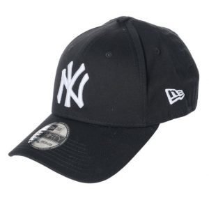 New Era 39 Thirty New York Yankees Black/White