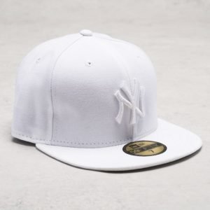 New Era 59 Fifty NY Yankees White on White