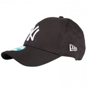 New Era 940 League Basic NEYYAN Lippis Black/White