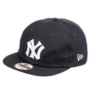 New Era Heritage lippis