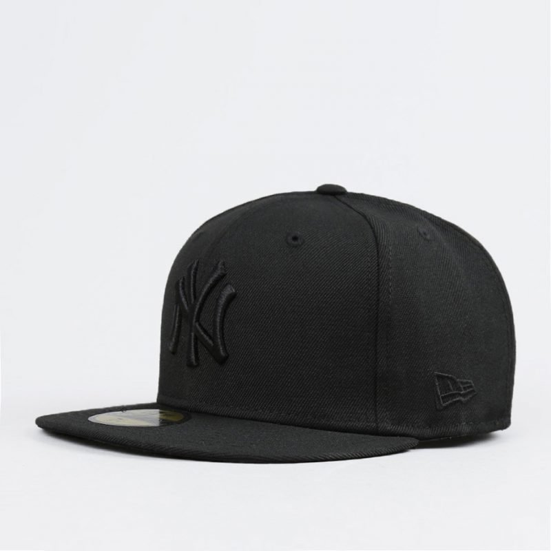 New Era NY Yankees Black On Black -lippis