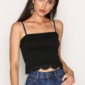 New Look Lace Trim Cropped Cami Top Toppi Black