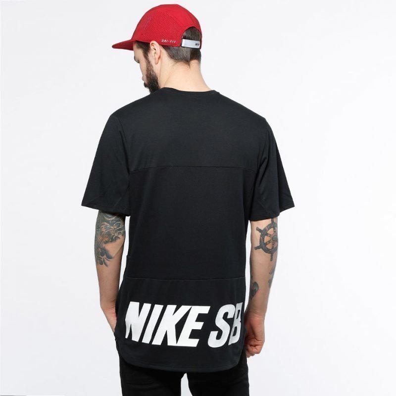 Nike Skyline DFC GFX -t-paita