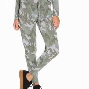 Nly Trend Camo Jogger Housut Camo